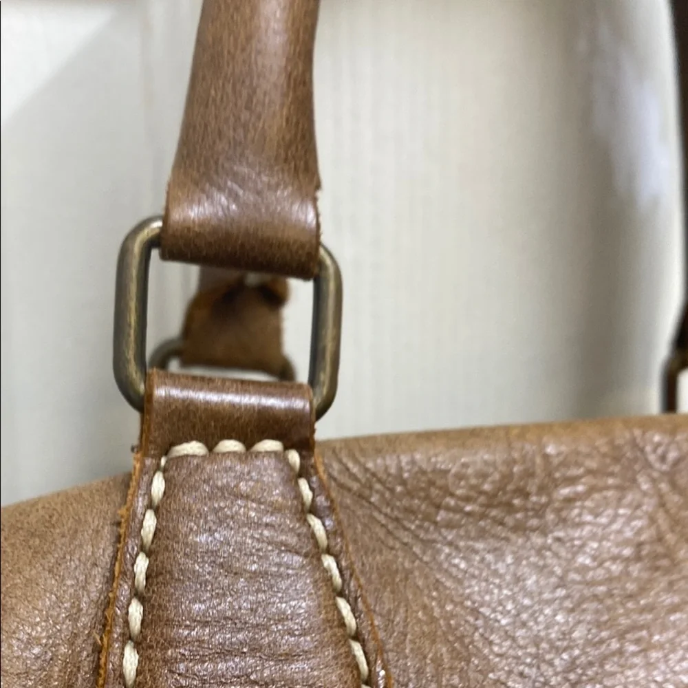 Roots Canada mini Banff Bag - Picture 8 of 10